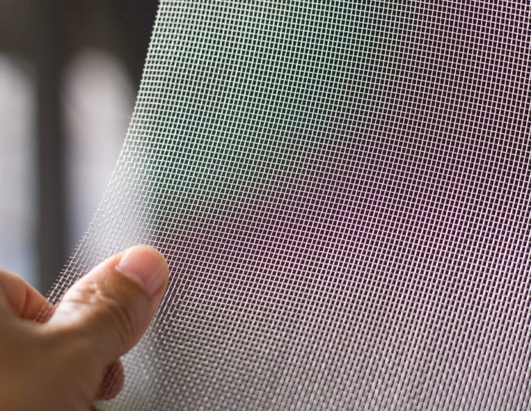 4 Steps to Replace Screens with Spline and How to Use a Roller Dapa